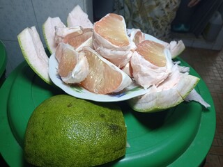 fresh fruit and vegetables citrus decumana ရှောက်ပန်းသီး