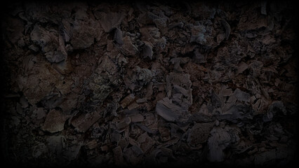 dunkler Hintergrund, Holzasche