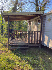 Mobile-Home et v&eacute;lo gravel