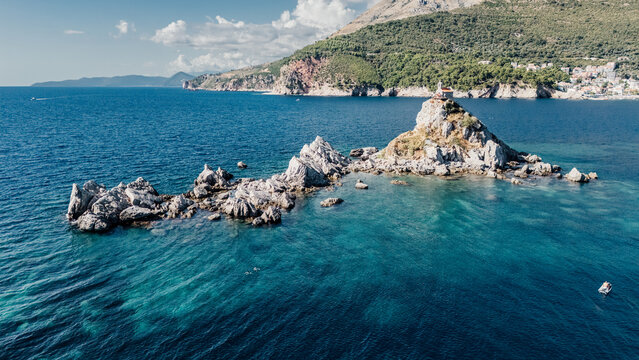 Petrova Na Moru Montenegro 11012025