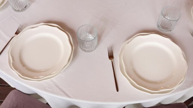 White plates with elegant decorations