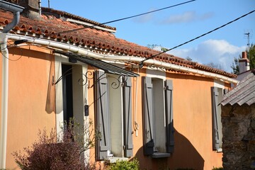 Belle petite maison ancienne