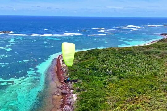 parapente sur anse michel martinique