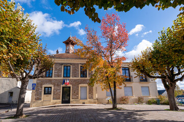 Vaux le p&eacute;nil