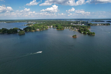 Relaxed lifestyle on Lake Norman in North Carolina