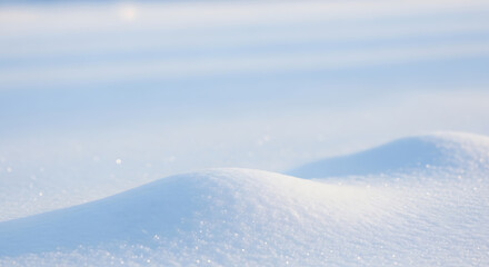 Obraz premium Snowdrift Minimalism: Winter Serenity in White and Blue