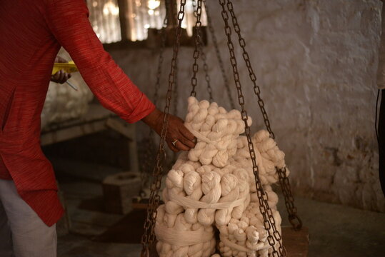 Traditional Bihar Khadi fabric showcasing India&rsquo;s handspun heritage. Crafted on charkhas by rural artisans, symbolizing sustainability, simplicity, and timeless Indian craftsmanship.