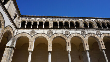 Obraz premium Courtyard inside Salerno Cathedral facing the main door at Salerno, Italy