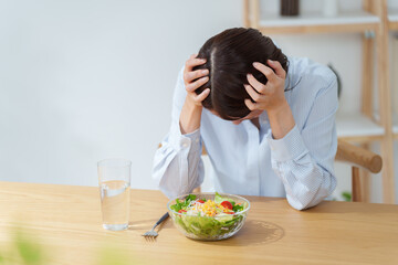 サラダが苦手な女性