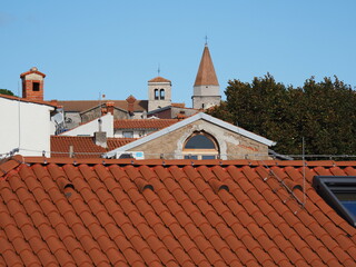 Krk&nbsp;ist die gr&ouml;&szlig;te und bedeutendste Stadt sowie Kurort und Hafen in der gleichnamigen Bucht an der Westk&uuml;ste der gleichnamigen Insel&nbsp;Krk