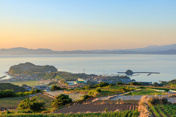 夕暮れ時の秋の南串山棚畑展望台から見た景色　長崎県雲仙市　Autumn view from Minamikushimayama Terrace Field Observatory at dusk. Nagasaki Pref, Unzen City.