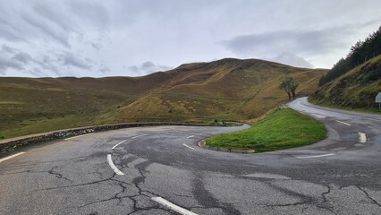 La route vers le col de Peyresourde (Haute-Garonne) © Arnaud