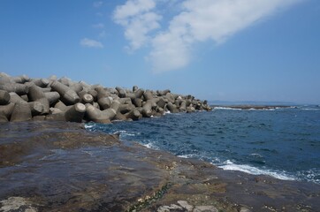 海岸の防波ブロック