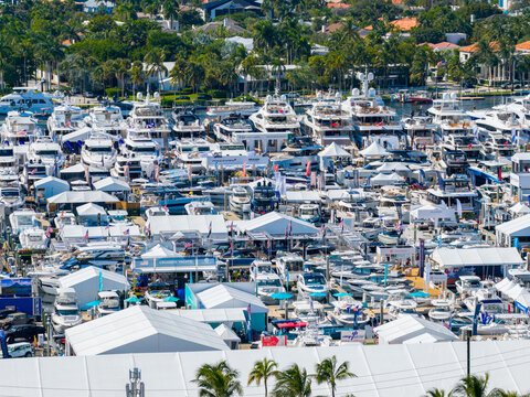 Fototapeta Aerial telephoto photo of the 2025 Fort Lauderdale International Boat Show