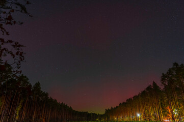 Naklejka premium Red Flames Over Masovia: Aurora Borealis near Wyszków (October 18, 2025)