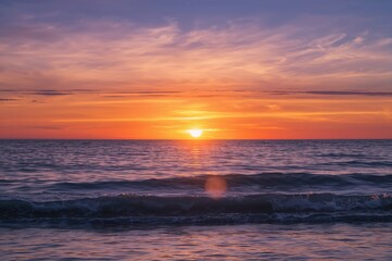 Obraz premium Dusk Over Ocean Horizons