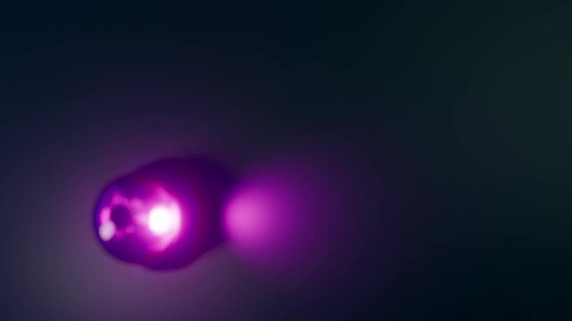 moderne Alarmsirene mit heller violetter Signalleuchte - Gefahr und Sicherheit, Warnung f&uuml;r Risiko, Notfall, Schutzsysteme in moderner Sicherheitsumgebung, Technologie, Hilfe, Rettung, Einbruch, Disco