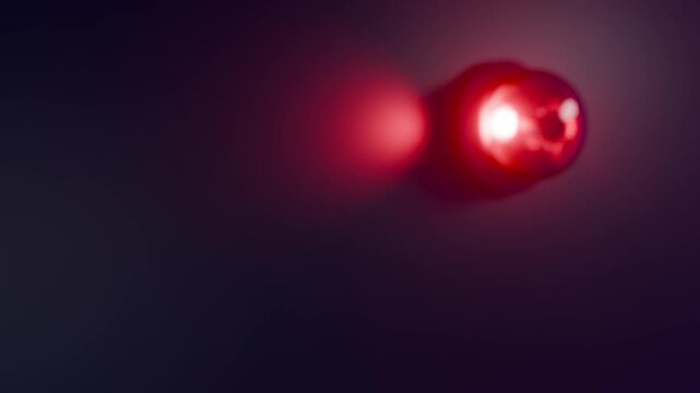 moderne Alarmsirene mit heller roter Signalleuchte - Gefahr und Sicherheit, Warnung f&uuml;r Risiko, Notfall und Schutzsysteme in moderner Sicherheitsumgebung, Technologie, Hilfe, Rettung, Einbruch, Feuer