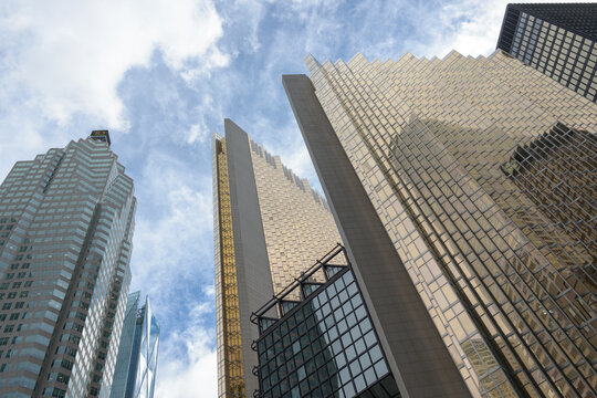TD Canada Trust Tower (left) and roofline of Royal Bank Plaza (right), 200 Bay St, Toronto