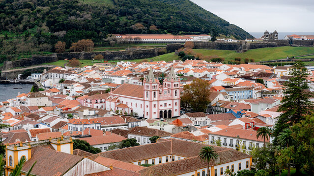 Se Cathedral and Bastion of Santa Luzia from above