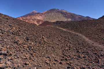 Volcanic trail to Teide peaks