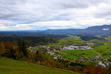 Obraz premium View of Begunje and a panoramic view of Gorenjska, Slovenia