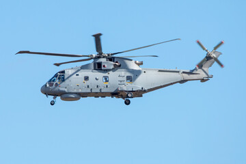 Helicóptero con radar