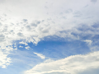 Obraz premium blue sky with dramatic clouds