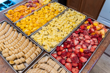 freeze dry trays with fruit