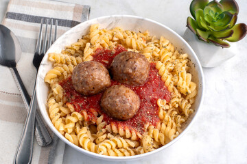 rotini with meatballs and suce