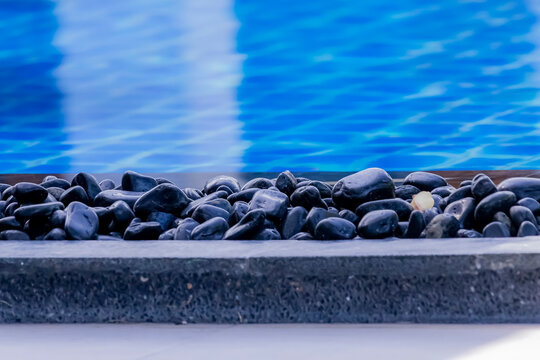 Decorative of the black pebbles in the pool