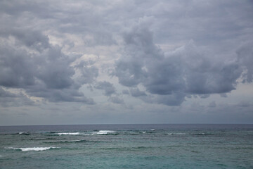 奄美大島の初冬の海の色。