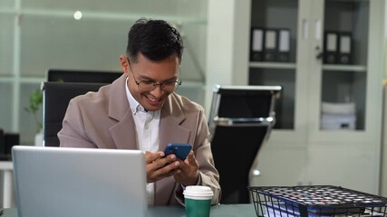 Email notification concept, Male use smartphone and laptop receive message alert in the mailbox. - Powered by Adobe