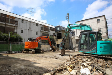 解体現場にあるクレーン