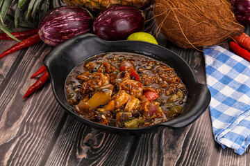 Squid with vegetables in oyser sauce