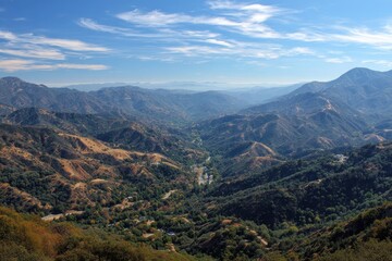 Naklejka premium Stunning Vista of Topanga Canyon, California: A Landscape Amidst the Drought