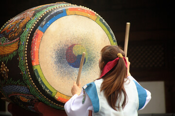 a girl with a drumbeat