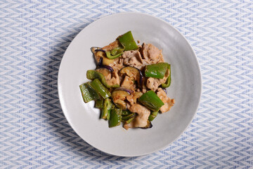  ナスとピーマンと豚肉の味噌炒め