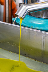 Frantoio, olive, spremitura, olio, penne, abruzzo, Italy, Europe