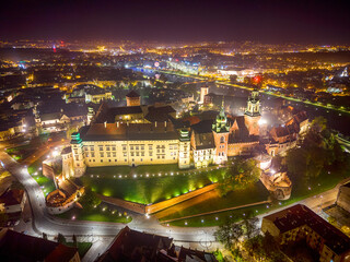 Naklejka premium Krakow Wawel Castle drone night view