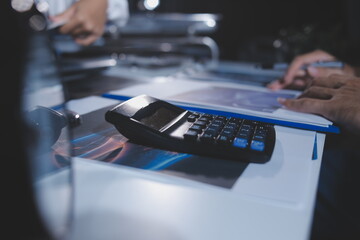 Doctors are meeting at the hospital to discuss treatment options and share experiences with colleagues.