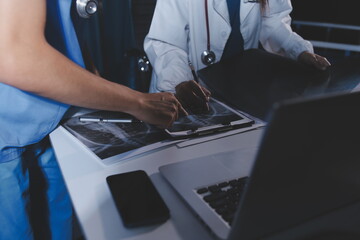 Doctors are meeting at the hospital to discuss treatment options and share experiences with colleagues.