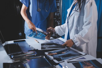 Doctors are meeting at the hospital to discuss treatment options and share experiences with colleagues.
