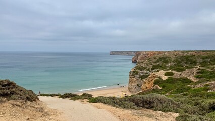 Fototapeta premium Portugal, viajes algarve, turismo, playa, montaña, iglesias, plaza