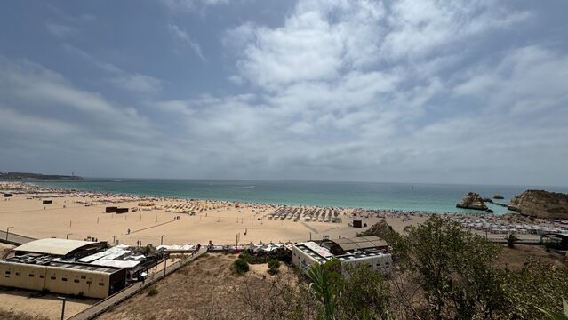 Portugal, viajes algarve, turismo, playa, monta&ntilde;a, iglesias, plaza
