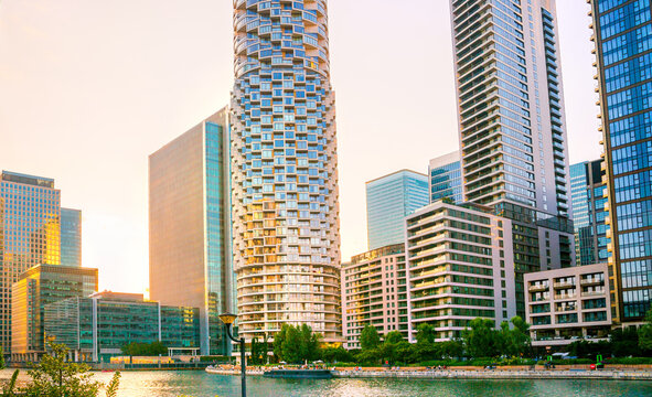London, Canary Wharf,  South dock view at sunset. New residential development  

