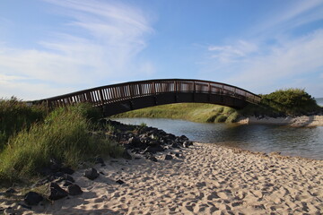Holzweg und Holzbr&uuml;cke bei Munkmarsch, Nationalpark Schleswig-Holsteinisches Wattenmeer, Sylt, Nordfriesische Insel, Nordfriesland, Schleswig-Holstein, Deutschland, 