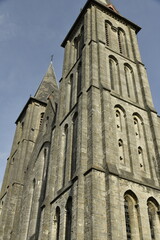 Fototapeta premium Les deux tours de la basilique de l'abbaye de Maredsous à Anhée (Dinant)