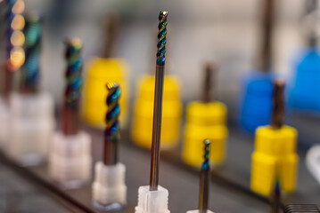 Flat or square solid carbide endmill tools. The cutting tool for CNC turning and milling machines. Tools for machining on lathes and milling machines. End mills for machining on numerical machines.