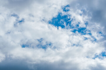 秋の空　束の間の晴れ間01